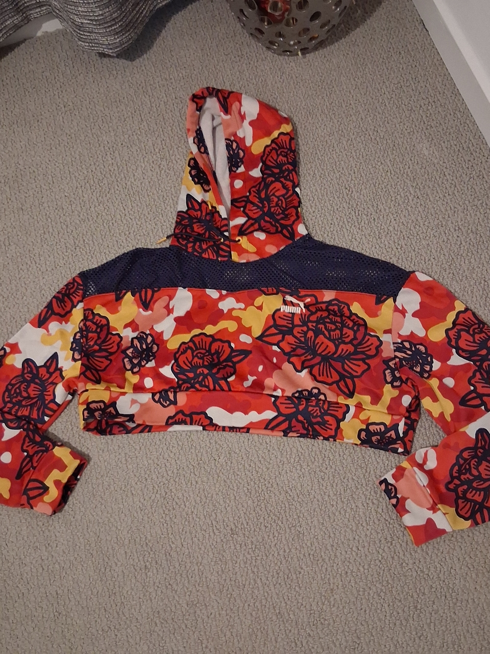 PUMA Women's Floral Camo Cropped Hoodie - Red/Orange